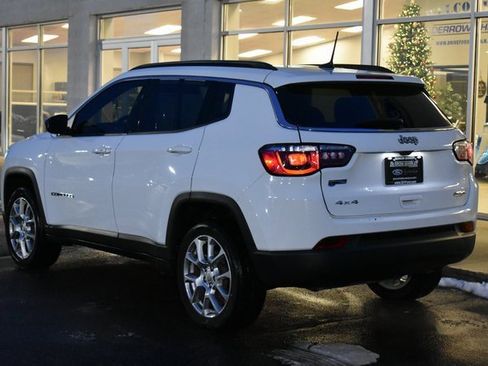 Used 2022 Jeep Compass Latitude w/ Sun and Sound Group image 4