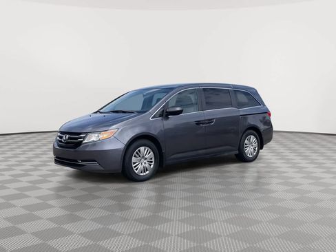 Used 2015 Honda Odyssey LX image 4
