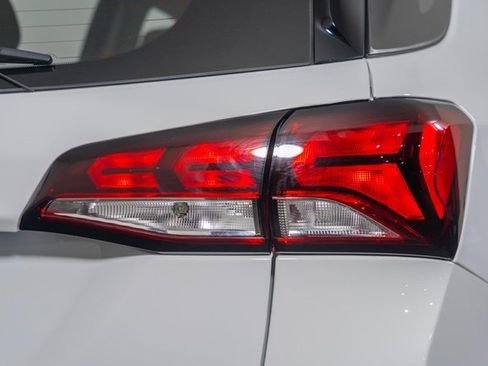 Used 2024 Chevrolet Equinox LS w/ Driver Confidence II Package image 6