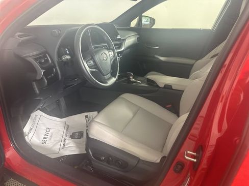Used 2025 Lexus UX 300h AWD w/ Accessory Package (Z1) image 23