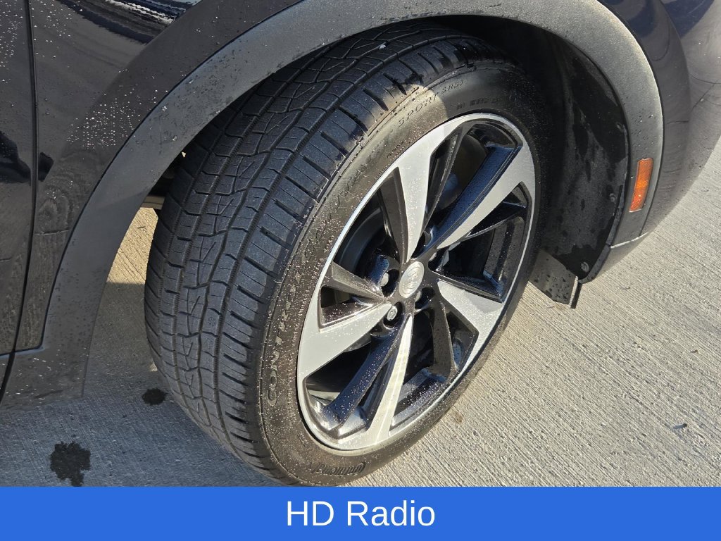 Used 2021 Buick Envision Essence w/ Technology Package I AWD/4WD image 6