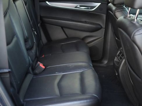 Used 2017 Cadillac XT5 Luxury w/ Driver Awareness Package AWD/4WD image 46