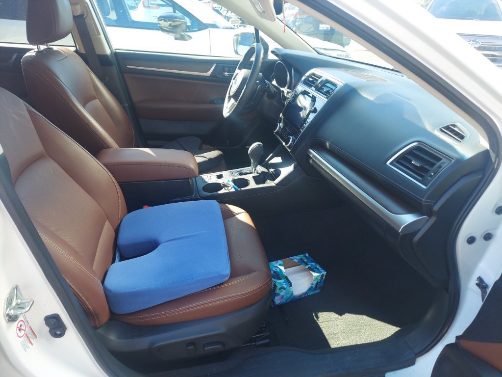 Used 2019 Subaru Outback 2.5i Touring w/ Popular Package #3A AWD/4WD image 8