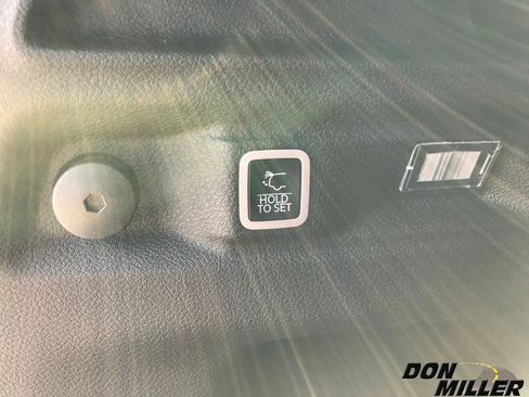 New 2025 Jeep Grand Cherokee L Altitude image 28