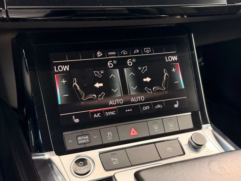 Used 2022 Audi e-tron Premium w/ Towing Package AWD/4WD image 49