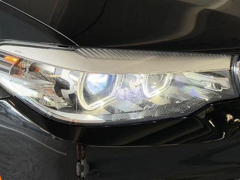 Used 2018 BMW 540i xDrive AWD/4WD image 9