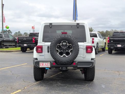 Used 2021 Jeep Wrangler Unlimited Rubicon 4xe w/ Cold Weather Group image 4