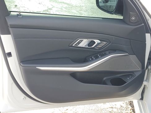 Used 2022 BMW M340i xDrive w/ Premium Package image 5