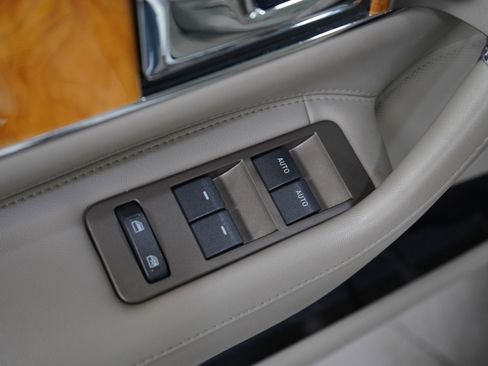 Used 2014 Lincoln MKX AWD w/ Equipment Group 102A image 20