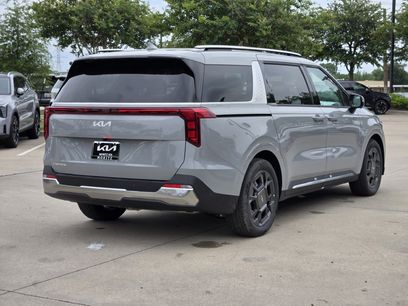 New 2026 Kia Carnival SX
