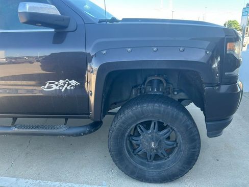 Used 2016 Chevrolet Silverado 1500 LTZ Z71 w/ LTZ Plus Package image 2