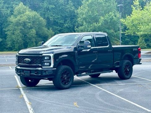 Used 2025 Ford F250 Lariat w/ Lariat Ultimate Package AWD/4WD image 2