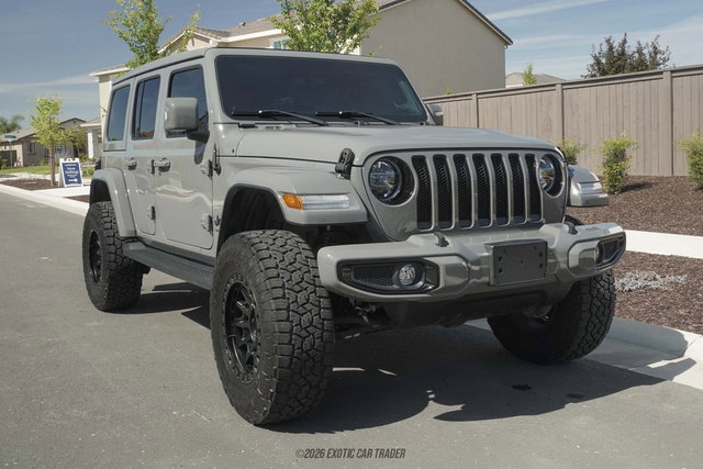 Used 2022 Jeep Wrangler Unlimited Sahara AWD/4WD image 12