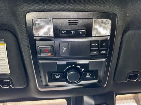 Used 2020 Toyota Tacoma TRD Off-Road image 41