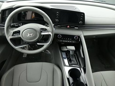 New 2026 Hyundai Elantra SEL Sport Premium FWD image 12
