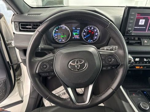 Used 2022 Toyota RAV4 SE AWD/4WD image 25
