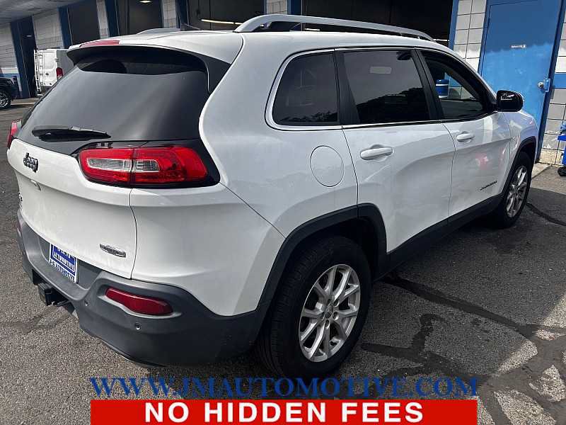 Used 2017 Jeep Cherokee Latitude w/ True North Edition AWD/4WD image 4