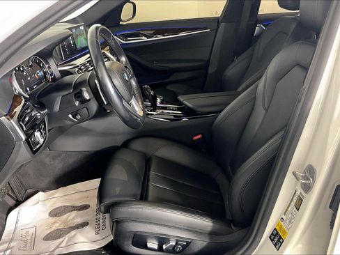 Used 2018 BMW 530i xDrive image 6