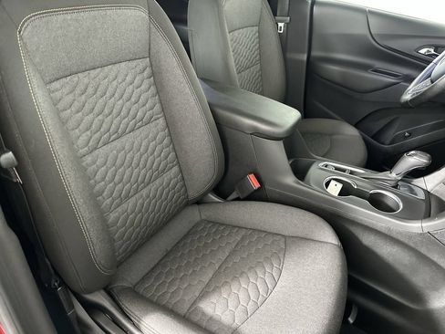 Used 2019 Chevrolet Equinox LT FWD image 29