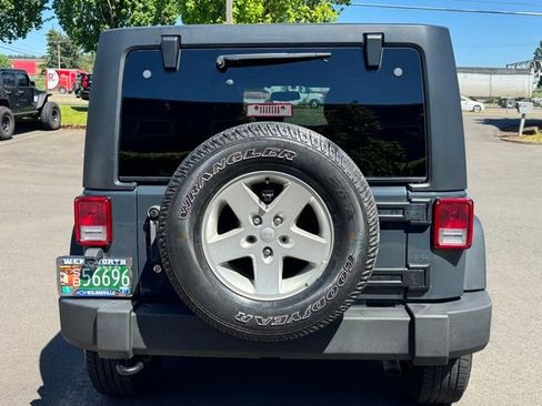 Used 2016 Jeep Wrangler Unlimited Sport w/ Quick Order Package 24S AWD/4WD image 6