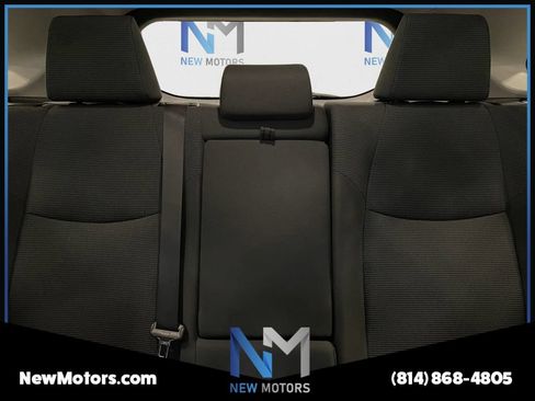 Used 2022 Toyota RAV4 LE AWD/4WD image 13