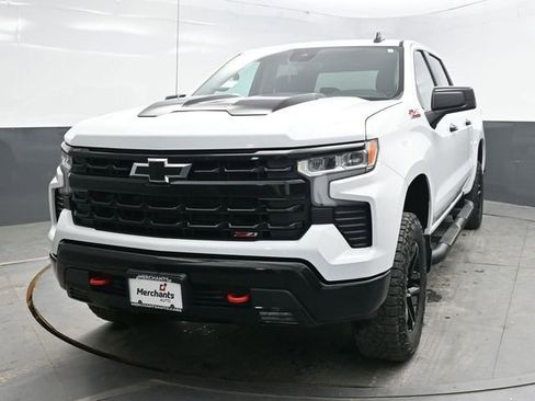 Used 2023 Chevrolet Silverado 1500 LT Trail Boss w/ Protection Package AWD/4WD image 2