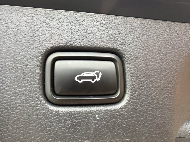 Used 2021 Hyundai Palisade Limited AWD/4WD image 9