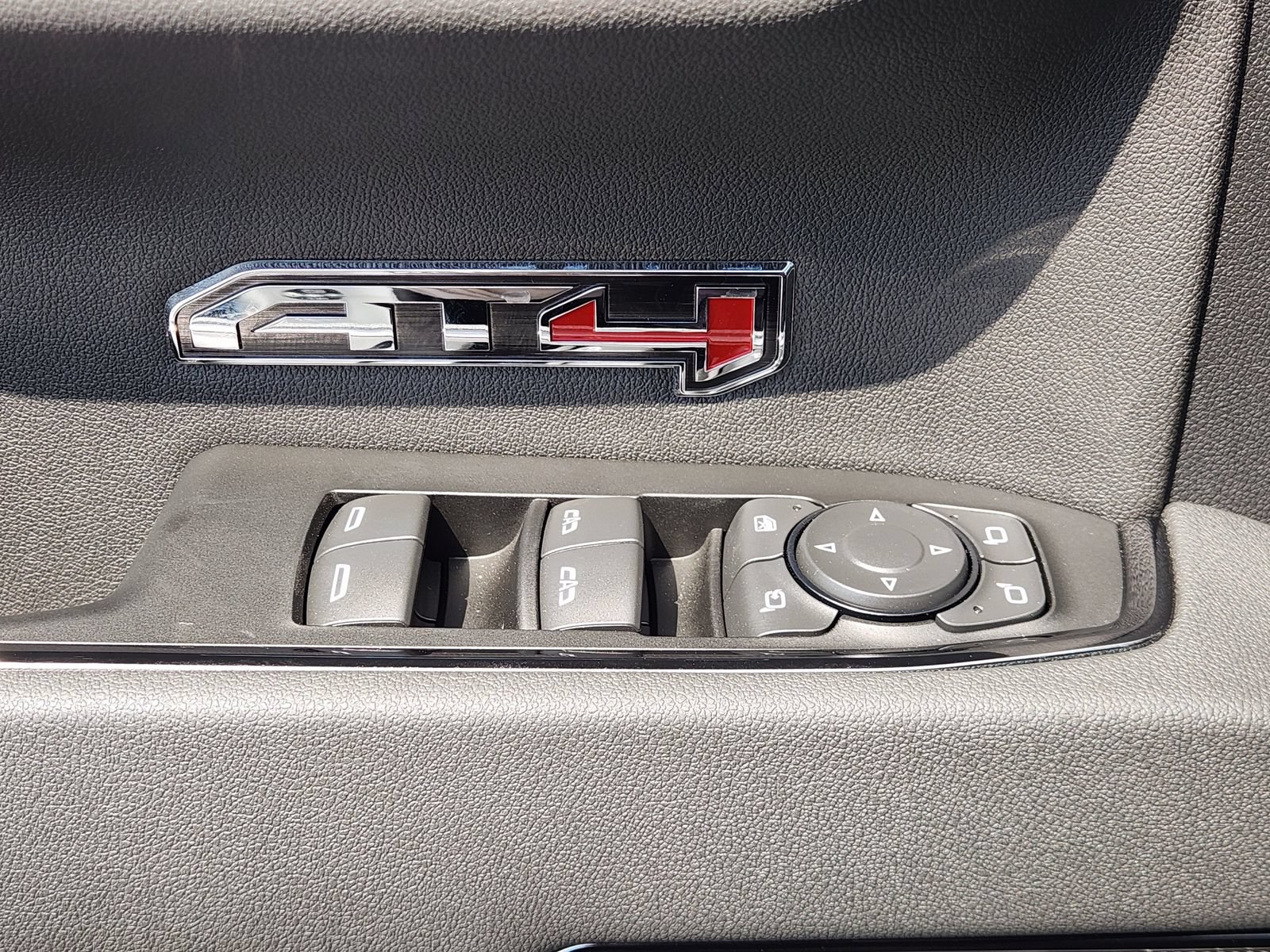 New 2026 GMC Sierra 1500 AT4 w/ AT4 Premium Package AWD/4WD image 28