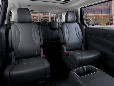 New 2027 Kia Carnival SX FWD image 16