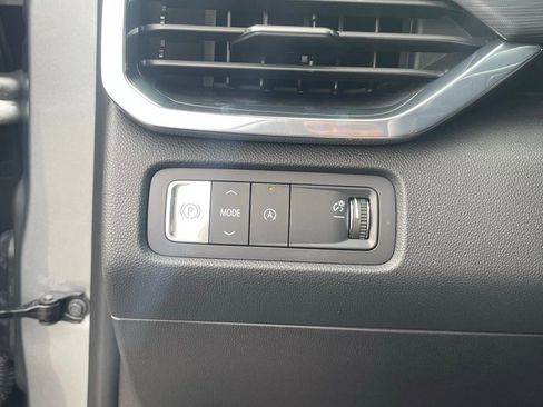 New 2026 GMC Acadia Elevation image 17