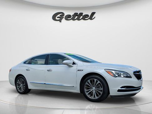 Used 2017 Buick LaCrosse Essence FWD image 14