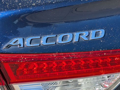 Certified 2020 Honda Accord Touring image 27