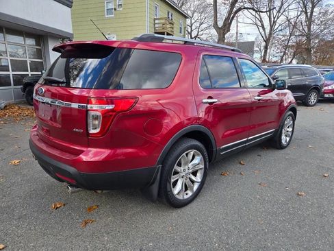 Used 2014 Ford Explorer XLT w/ Equipment Group 202A image 29