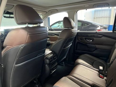 Used 2023 Honda Pilot Elite image 17