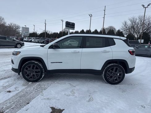 New 2026 Jeep Compass Latitude image 4