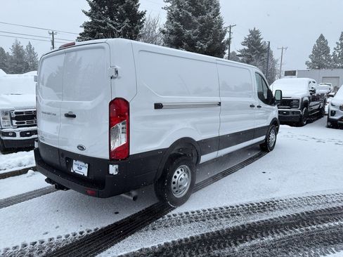 New 2025 Ford Transit 250 Low Roof AWD image 4