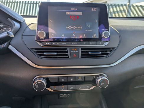 Certified 2025 Nissan Altima 2.5 S image 17