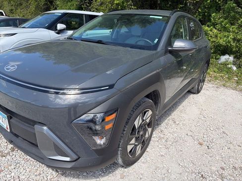 Used 2025 Hyundai Kona SEL image 1