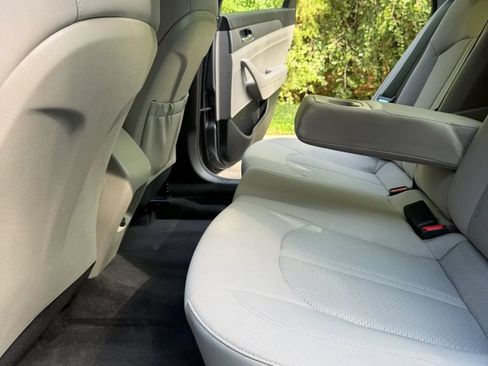 Used 2018 Hyundai Sonata SEL FWD image 11