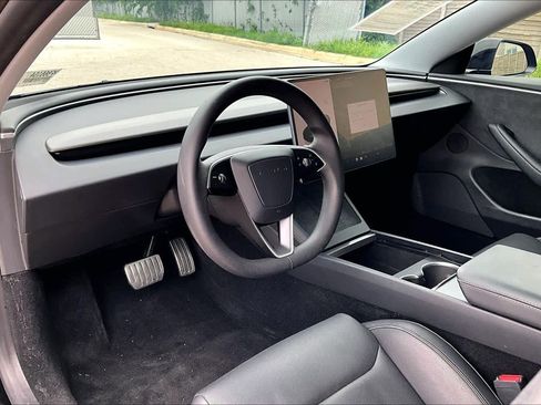 Used 2024 Tesla Model 3 Performance AWD/4WD image 17