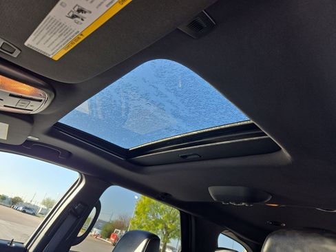 Used 2025 Dodge Durango GT image 16