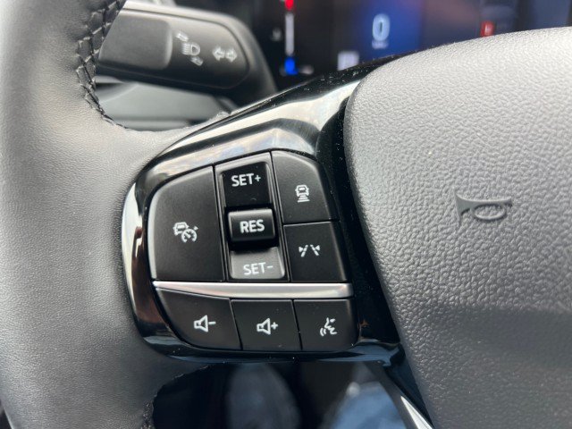 Used 2024 Ford Escape Active w/ Tech Pack #1 AWD/4WD image 17
