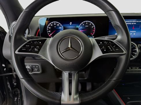 Used 2025 Mercedes-Benz GLB 250 w/ Exclusive Package image 14