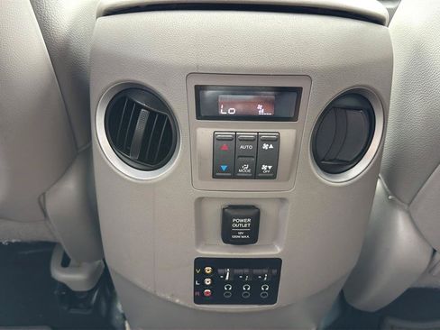 Used 2015 Honda Pilot Touring image 22