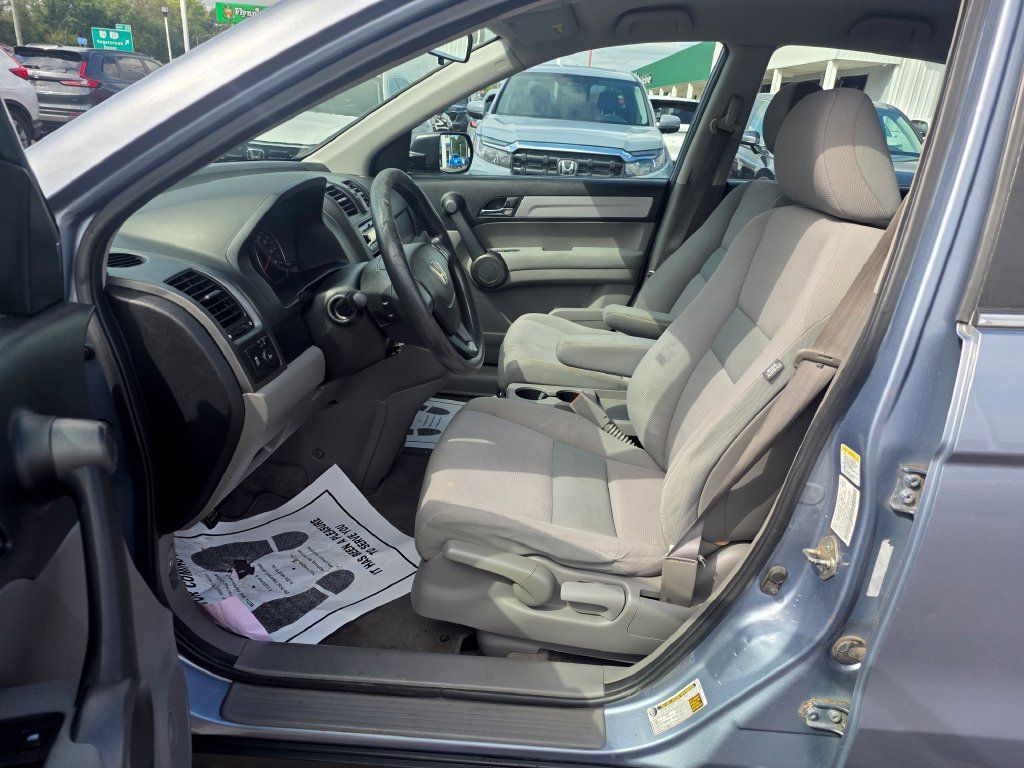 Used 2011 Honda CR-V LX image 9