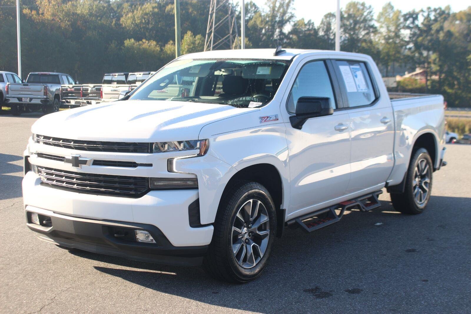 Used 2022 Chevrolet Silverado 1500 RST AWD/4WD image 3