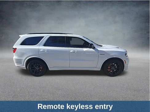 Used 2023 Dodge Durango R/T w/ Hemi Orange Plus Package image 4
