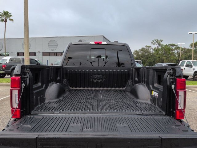 Used 2022 Ford F250 Platinum w/ FX4 Off-Road Package AWD/4WD image 13