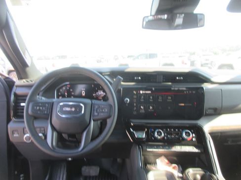 New 2026 GMC Sierra 2500 AT4 AWD/4WD image 14