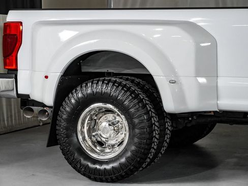 Used 2021 Ford F350 XLT w/ FX4 Off-Road Package AWD/4WD image 6